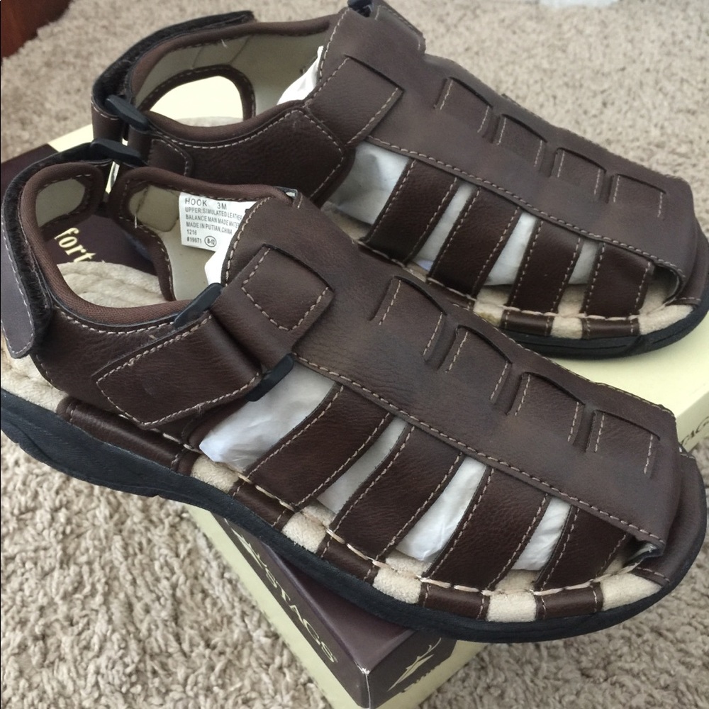 Brand New! Brown leather sandals for boys!
